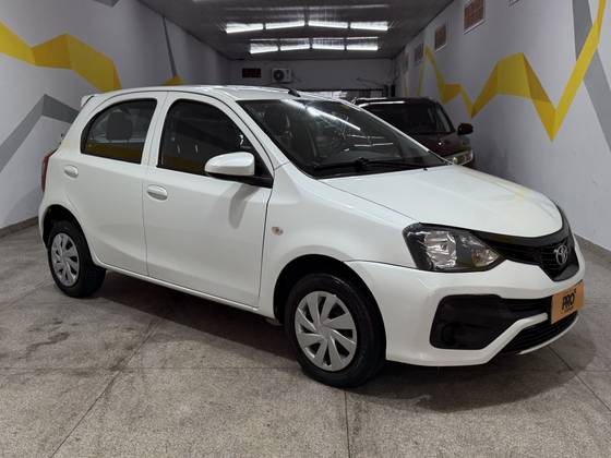 TOYOTA ETIOS 1.3 X 16V FLEX 4P AUTOMÁTICO TOYOTA ETIOS 1.3 X 16V FLEX 4P AUTOMÁTICO